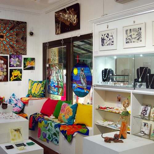 Kuranda Arts Cooperative Kuranda Village in the Rainforest Open Daily